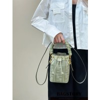 펜디 FENDI 몬트레조 미니 버킷백 18CM