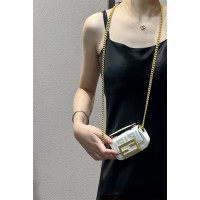 펜디 FENDI 바게트백 Nano 11cm