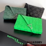 보테가베네타 BOTTEGA VENETA  남성 인트레치아토 카세트 크로스백