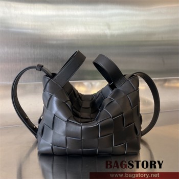 보테가베네타 BV   보윌링 카세트백 755132