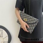 디올 DIOR 신상 클러치백