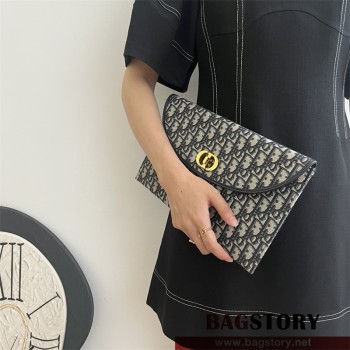 디올 DIOR 신상 클러치백