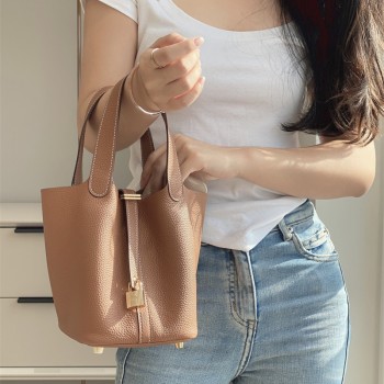 에르메스 HERMES 피코탄백 Togo가죽 22cm