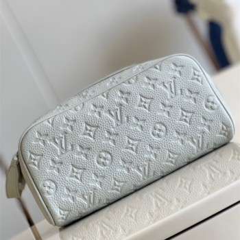 루이비통 Louis Vuitton 돕 키트 도프 키트 토일렛 파우치 M82576