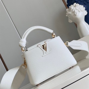 루이비통 Louis Vuitton 카퓌신미니 21CM