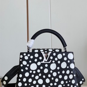 루이비통 Louis Vuitton 카퓌신BB 27CM