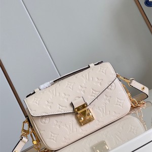 루이비통 Louis Vuitton 포쉐트 메티스 이스트 웨스트 M46596