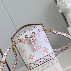 루이비통 Louis Vuitton 나노 노에 미니 크로스백 M82386