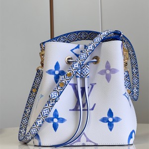 루이비통 Louis Vuitton 네오노에 BB  M22986