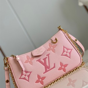 루이비통 Louis Vuitton 이지 파우치 온 스트랩 M80349 M81862