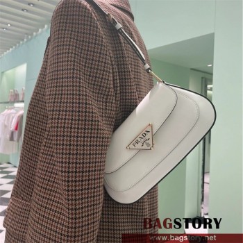 프라다 PRADA 신상 브러쉬드 가죽 숄더백 1BD345