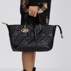 디올 DIOR 뚜주흐 미디엄백 28cm