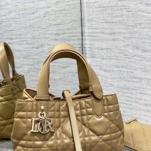 디올 DIOR 뚜주흐 스몰백 23cm