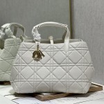 디올 DIOR 뚜주흐 라지백 37cm