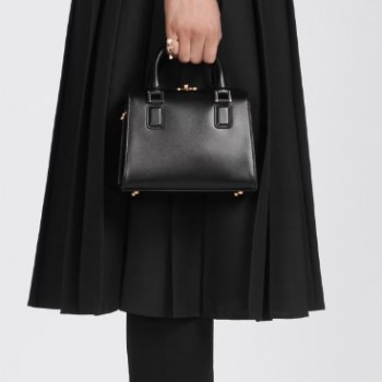 디올 DIOR  신상 보스턴백