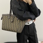 펜디 FENDI 신상 미디움 오리가미백  8093B73