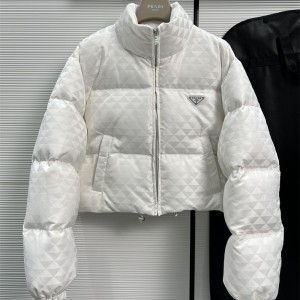 프라다 PRADA 패딩