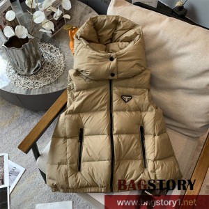 프라다 PRADA 패딩 조끼