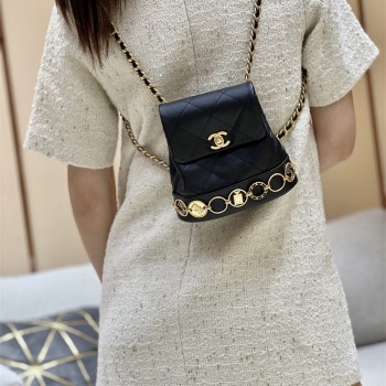 샤넬 CHANEL 스몰 백팩 카프스킨 & 골드 메탈 블랙