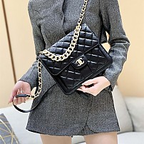 샤넬 CHANEL  클래식 스퀘어 백팩 블랙 AS4031