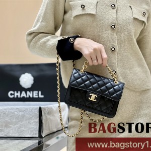 샤넬 CHANEL 클래식 스퀘어 백팩 블랙
