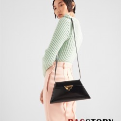 프라다 PRADA  브러쉬드 가죽 핸드백  1BD343
