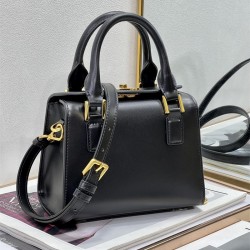 디올 DIOR 신상 보스턴백