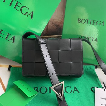 보테가베네타 BV 인트레치아 카세트백 708768