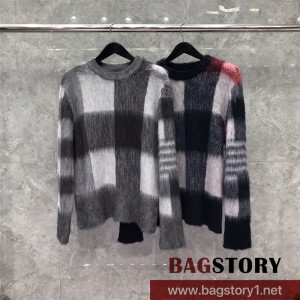 톰브라운 THOM BROWNE 스웨터