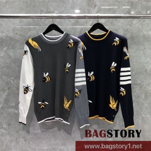 톰브라운 THOM BROWNE 스웨터