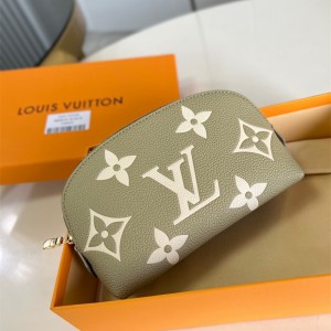 루이비통 Louis Vuitton 코스메틱 파우치  M82498