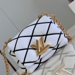 루이비통 Louis Vuitton 트위스트 미니 GO-14 MM 크로스백  M22891