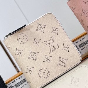 루이비통 Louis Vuitton 지피 반지갑  M81558