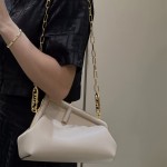 펜디 FENDI 퍼스트백 26CM