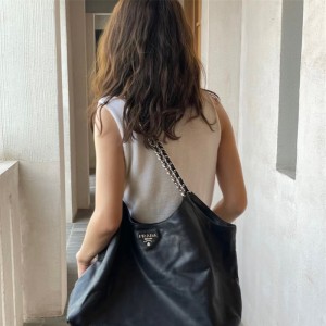 프라다 PRADA 북토트 체인 레더백 1BA638