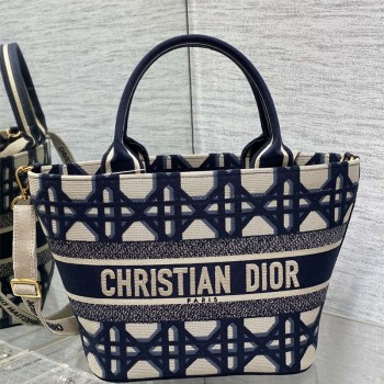 디올 DIOR 신상 북토트백 26cm