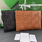 보테가베네타 인트레치아토 스트랩 남여공용 클러치백 649616