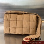 보테가베네타 패딩 테크 카세트백  70529