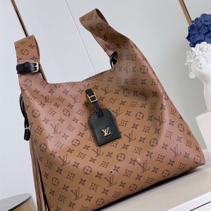 루이비통 Louis Vuitton 아틀란티스 GM  M46821