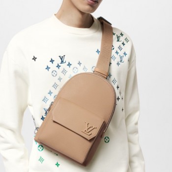루이비통 Louis Vuitton 파일럿 슬링백 M23765