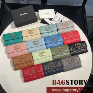 샤넬 CHANE 19 카드지갑