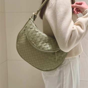 보테가베네타 제멜리 신상백 호보백 미디움 764281