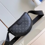 루이비통 Louis Vuitton LV 문 크로스바디백 M23835