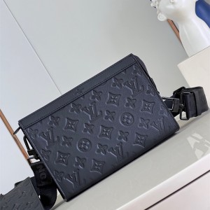 루이비통 Louis Vuitton 가스통 웨어러블 월릿 M81115