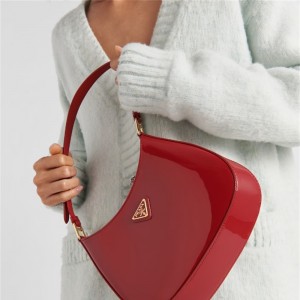 프라다 PRADA 클레오 페이턴트 가죽백 1BC169