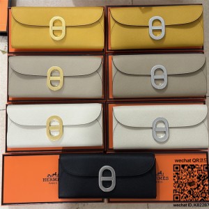 에르메스 HERMES  신상 파우치백