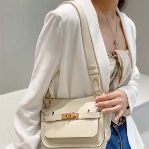 에르메스 HERMES 집시에르 JYPSIERE 크로스백 swift가죽