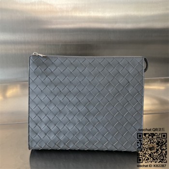 보테가베네타 BV 인트레치아토 하프 지퍼 파우치 클러치백