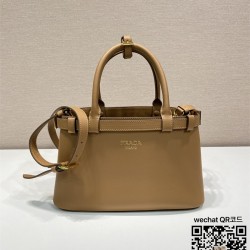 프라다 PRADA 신상 스몰 가죽 핸드백 1BA418