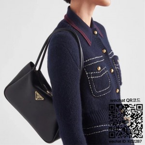 프라다 PRADA 미디엄 가죽 핸드백 1BA444